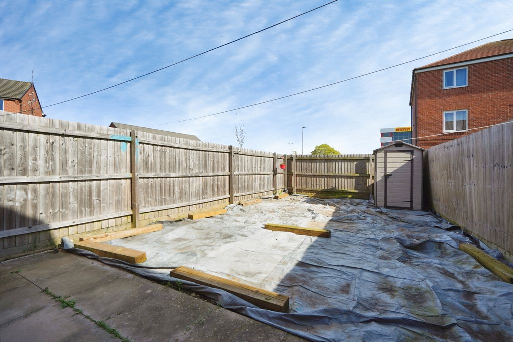 Additional image 12 of 3 bed semi-detached house for saleUpton Drive, Burton-On-Trent, Staffordshire DE14