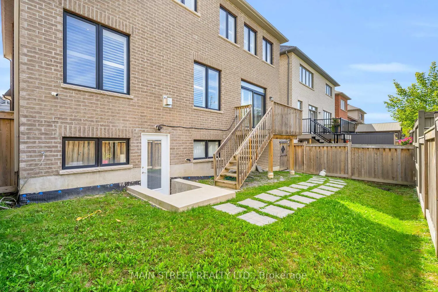 Additional image 20 of 6 Leaden Hall Drive