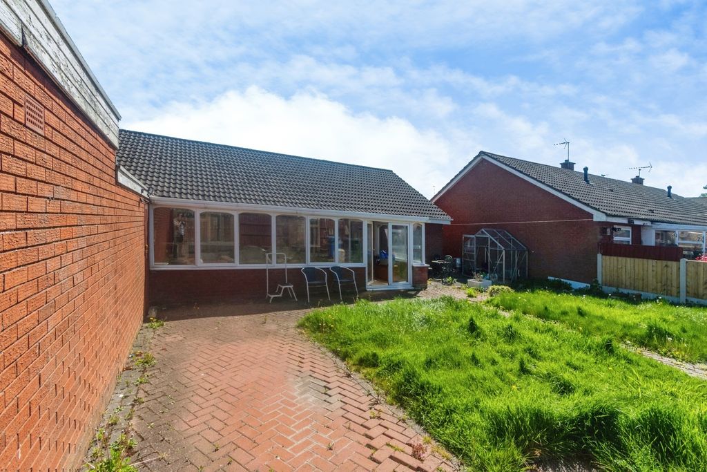 Additional image 19 of 3 bed bungalow for saleWeston Drive, Cheslyn Hay, Walsall WS6