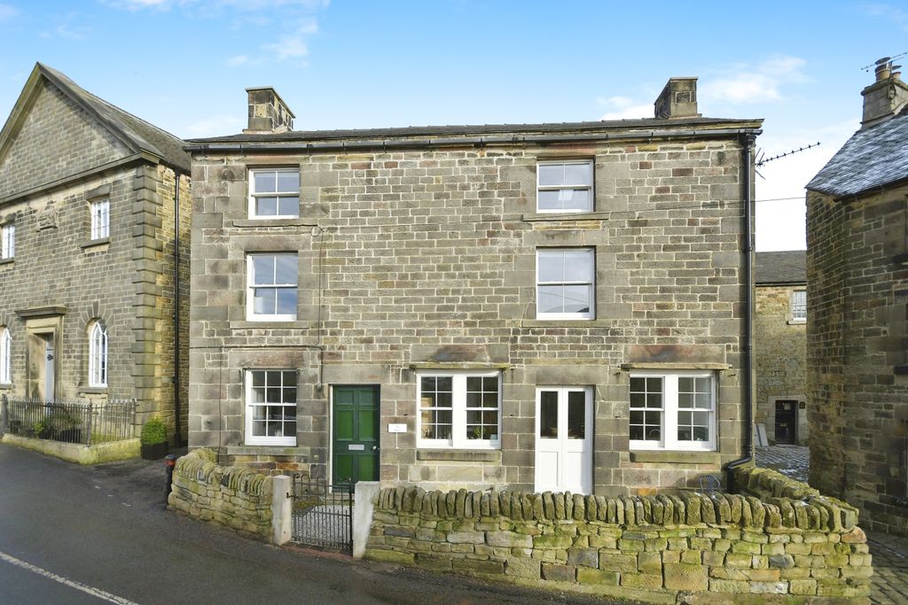 4 bed detached house for saleBuxton Road, Longnor, Buxton, Staffordshire SK17