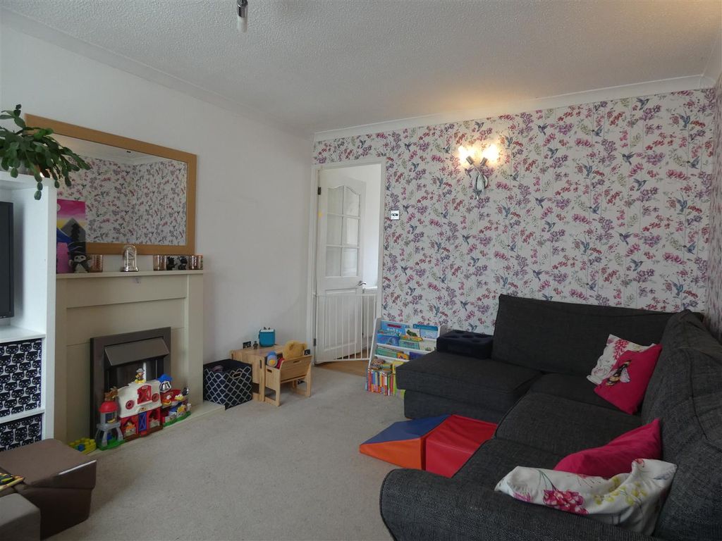 Additional image 2 of 3 bed semi-detached house for saleConway Close, Stretton, Burton On Trent DE13