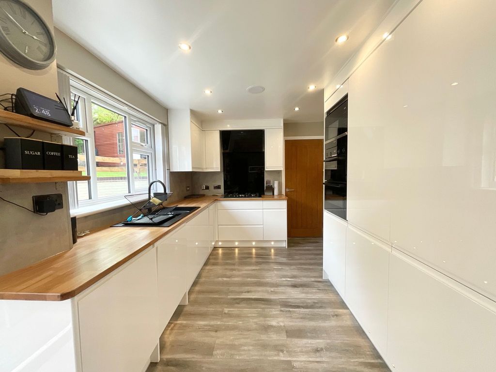 3 bed detached house for saleCastleton Road, Stoke-On-Trent ST3 photo 5