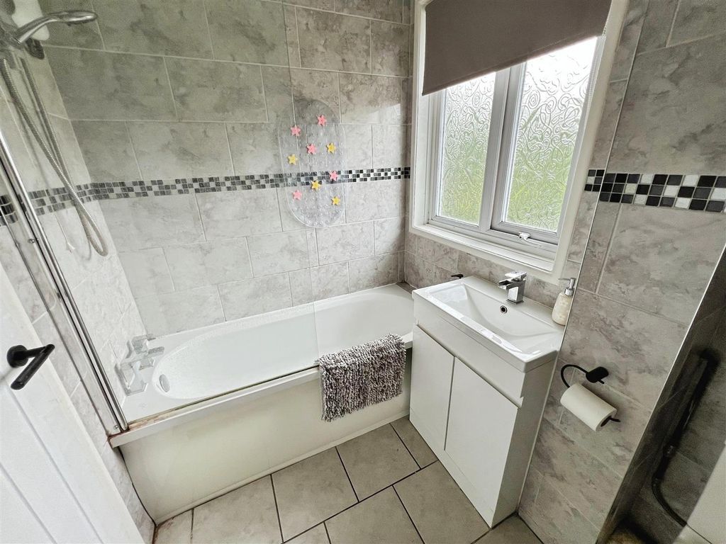 Additional image 11 of 3 bed property for saleKnype Way, Bradwell Newcastle Under Lyme, Staffordshire ST5