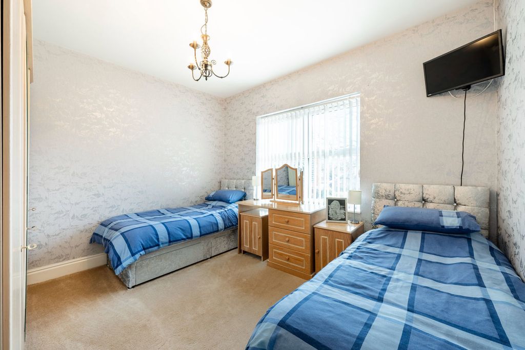 Additional image 55 of 5 bed detached house for saleWallace Court, Cheslyn Hay, Walsall WS6