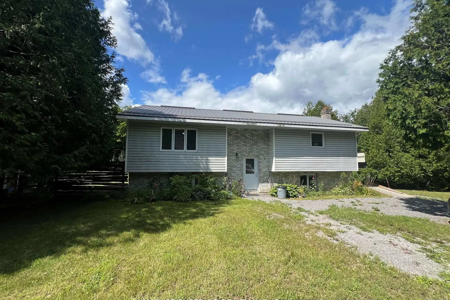 985 Twiddy Road