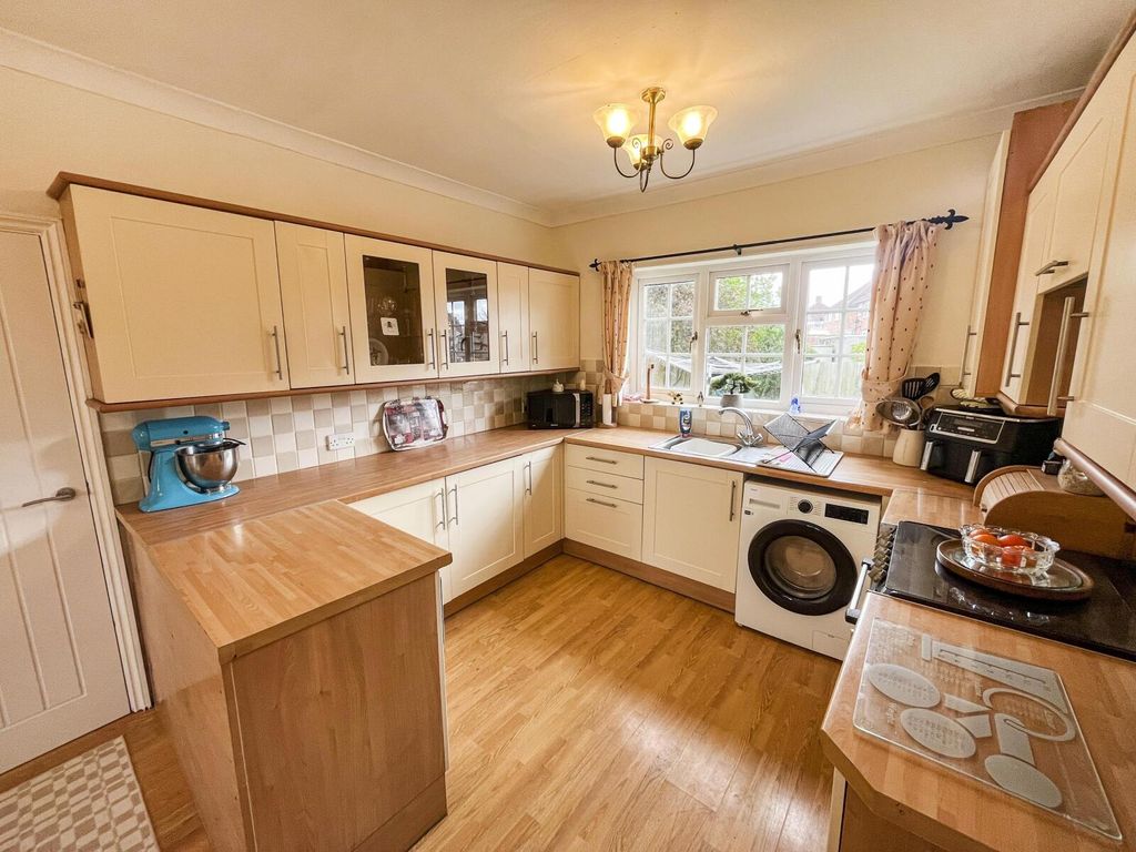 Additional image 13 of 2 bed semi-detached house for saleScraptoft Lane, Leicester, Leicestershire LE5