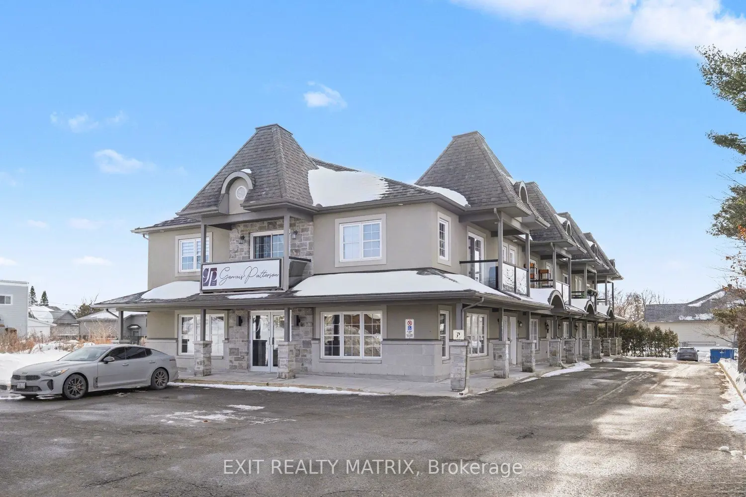 856 Notre-Dame Street 103
