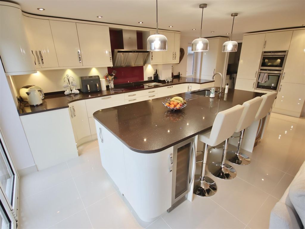 Additional image 6 of 4 bed detached house for saleWishart Way, Chippenham SN15