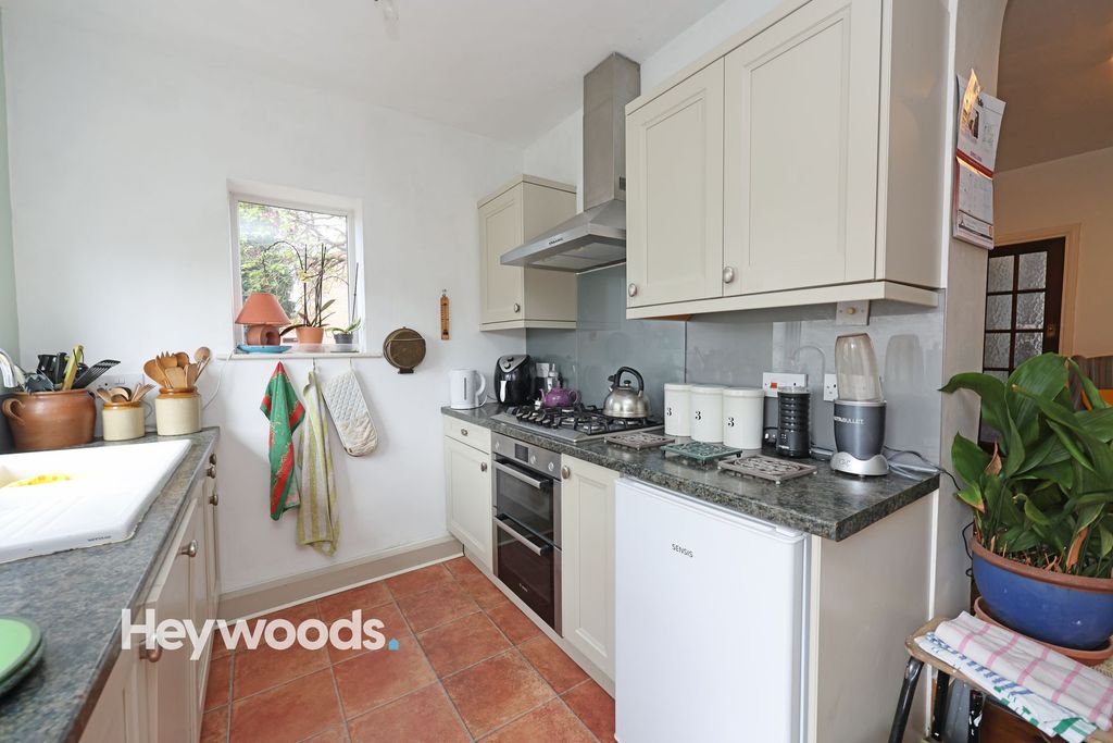 Additional image 11 of 2 bed semi-detached house for saleVicarage Crescent, Newcastle ST5