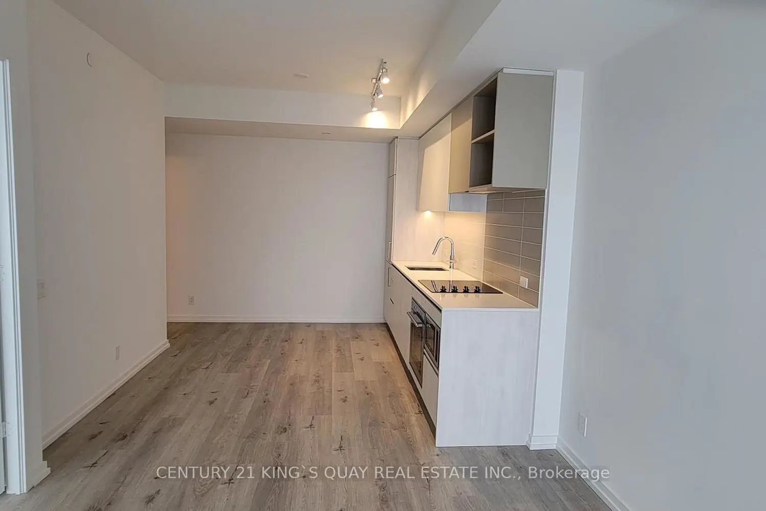 Additional image 9 of 1000 Portage Parkway 1201