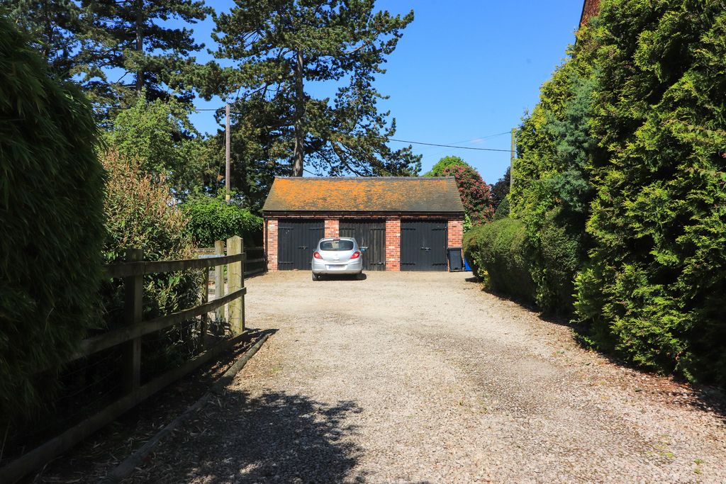 Additional image 37 of 4 bed barn conversion for saleElford, Tamworth B79