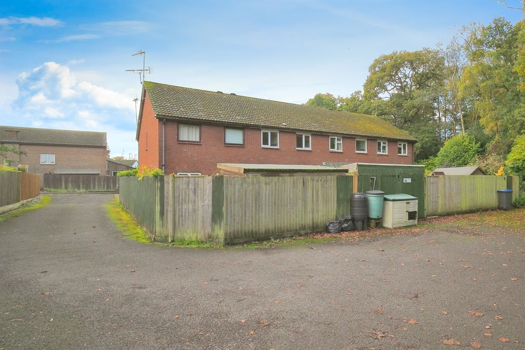 Additional image 13 of 1 bed flat for saleAvon Drive, Alderbury, Salisbury SP5