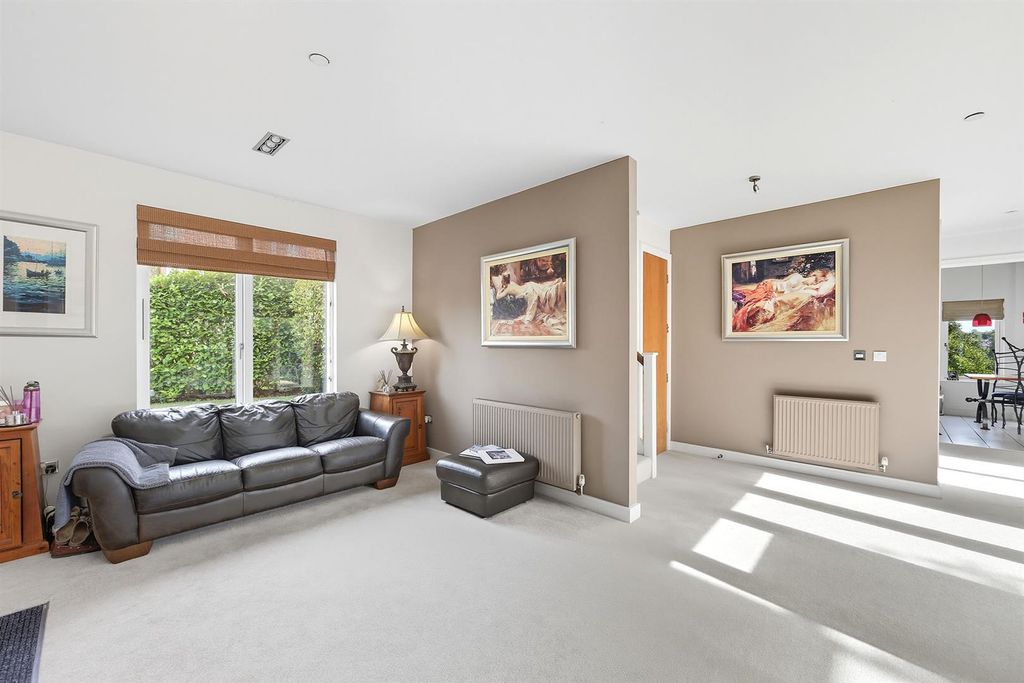 Additional image 9 of 5 bed detached house for saleFreshwater Drive, Weston, Cheshire CW2