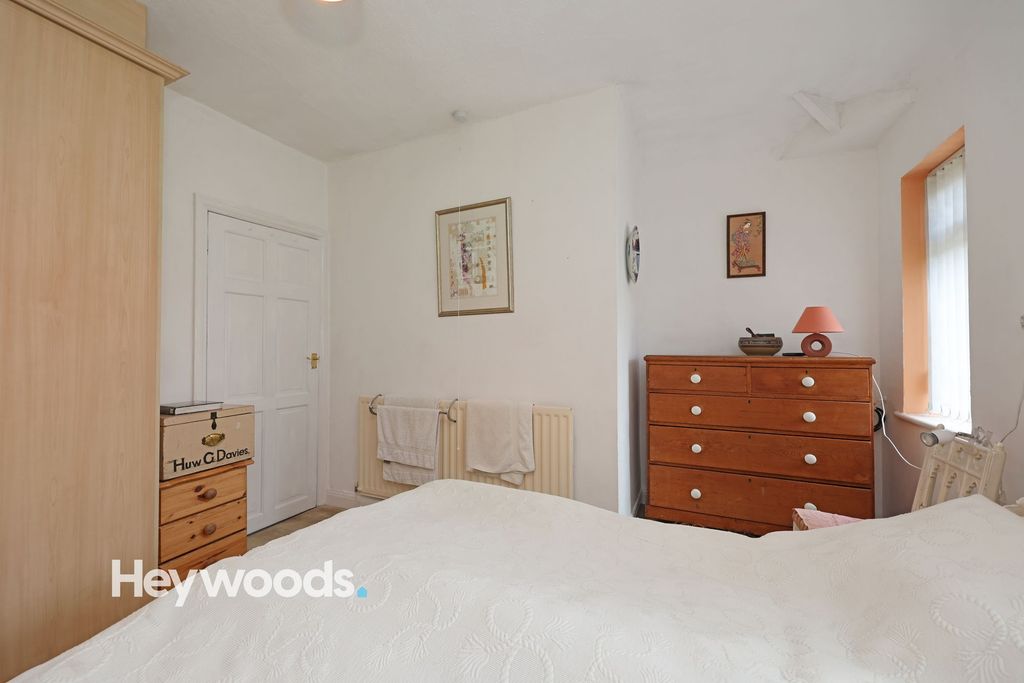Additional image 16 of 2 bed semi-detached house for saleVicarage Crescent, Newcastle ST5