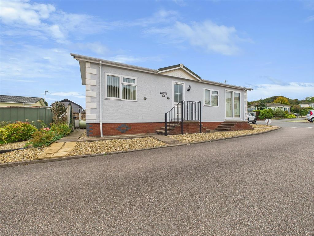 2 bed mobile/park home for saleLower Lodge Park, Rugeley Road, Armitage, Rugeley WS15