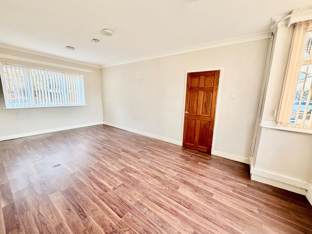 Additional image 4 of 3 bed semi-detached house for saleOxbarn Avenue, Bradmore, Wolverhampton WV3