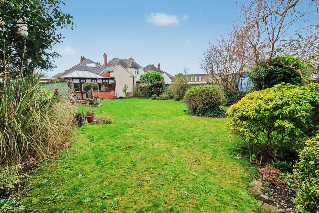 Additional image 17 of 3 bed detached bungalow for saleLittle Glen Road, Glen Parva, Leicester LE2