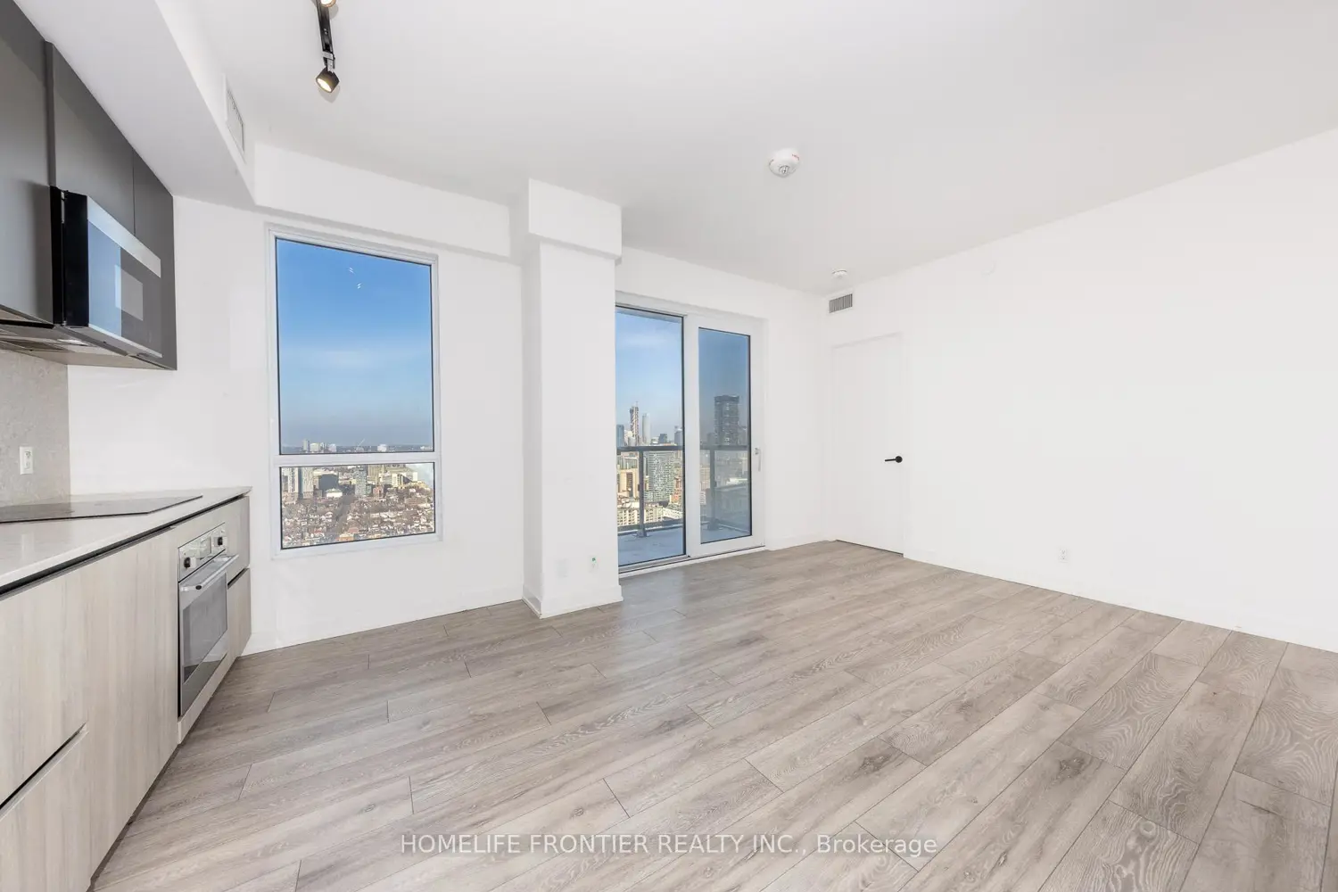 108 Peter Street 4702