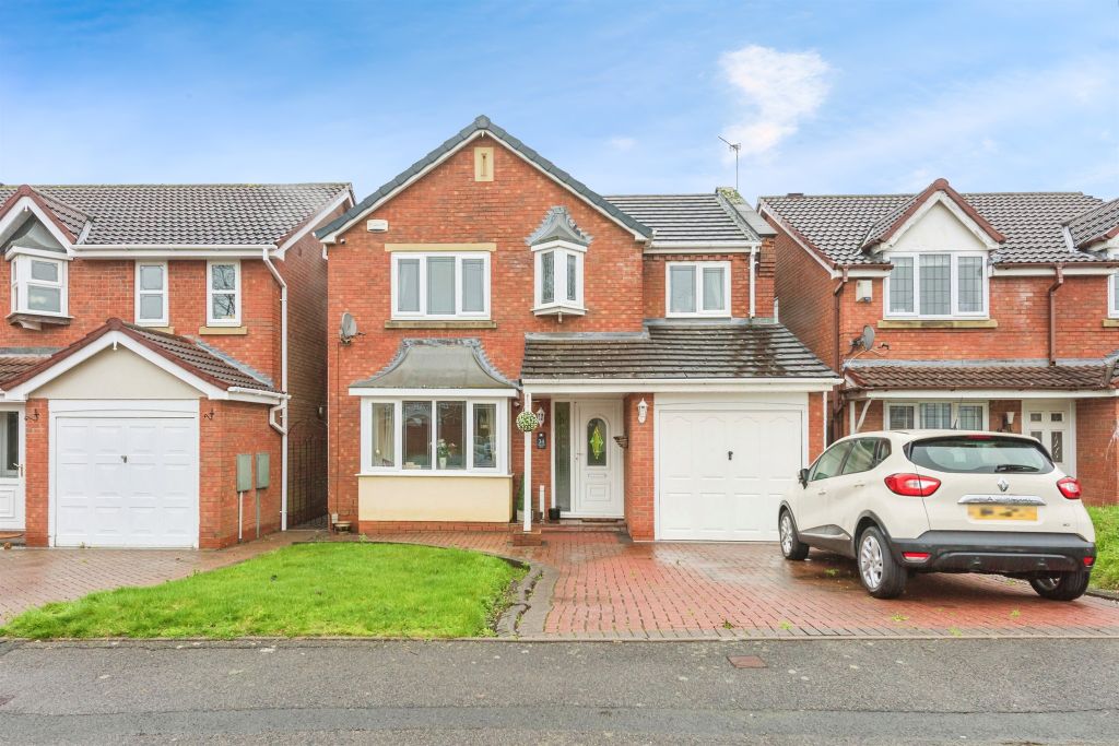 4 bed detached house for saleLakeland Drive, Wilnecote, Tamworth B77