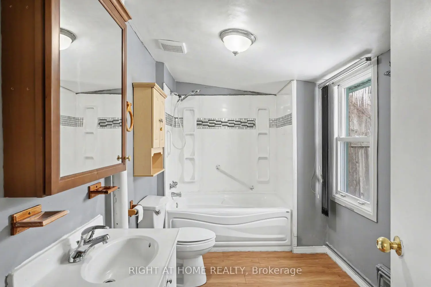 Additional image 9 of 3852 Brunswick Avenue