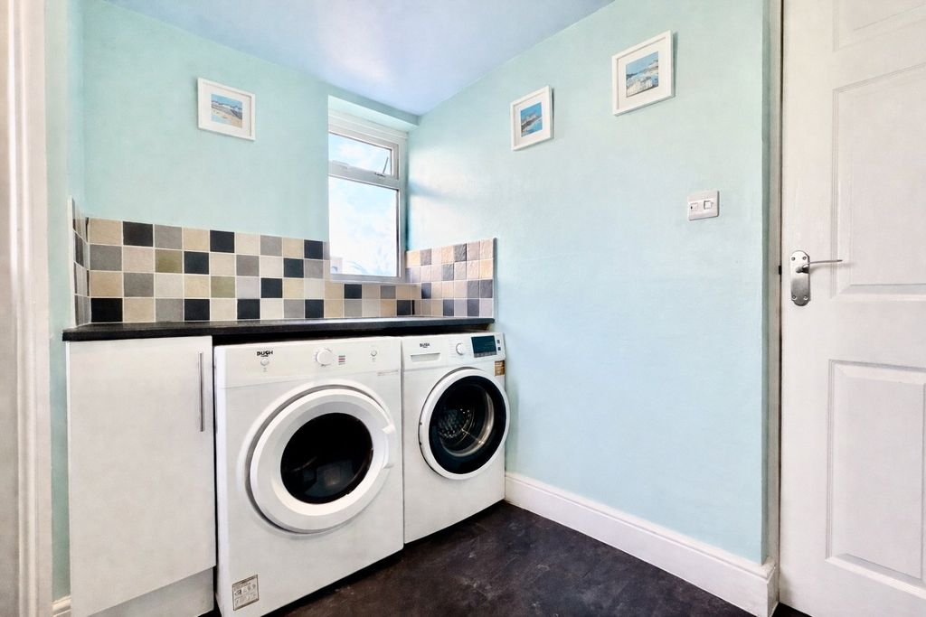 Additional image 14 of 3 bed semi-detached house for saleMancetter Road, Atherstone, Warwickshire CV9