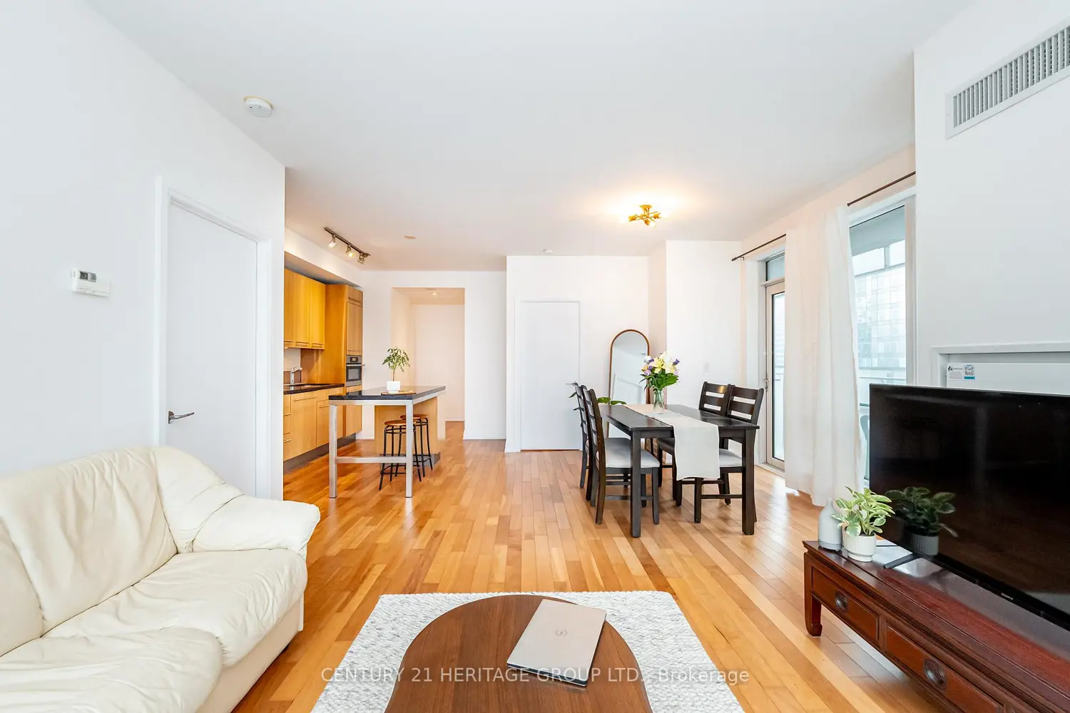 Additional image 5 of 80 John Street 2303