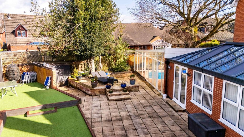 Additional image 28 of 5 bed detached house for saleWallace Court, Cheslyn Hay, Walsall WS6