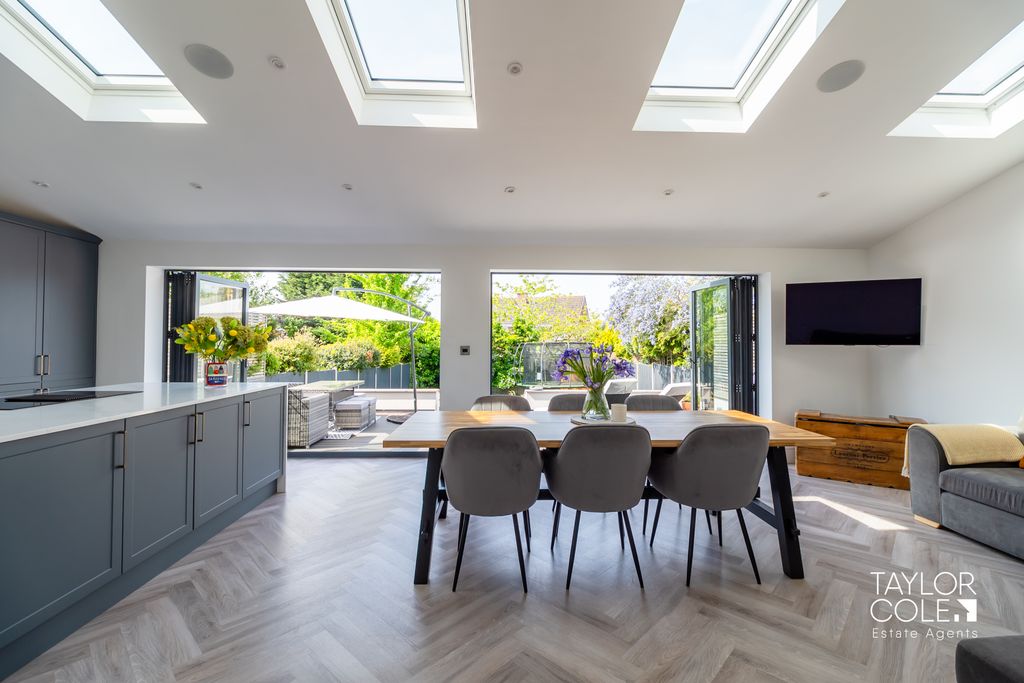 Additional image 6 of 3 bed semi-detached house for saleComberford Road, Tamworth B79