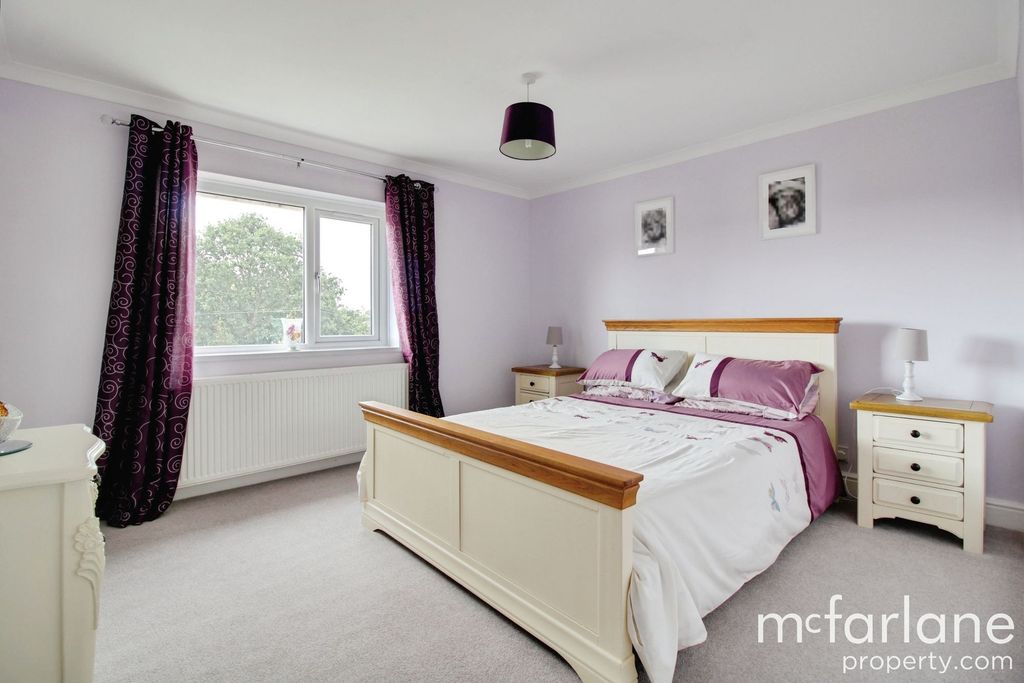 Additional image 20 of 6 bed detached house for saleUffcott, Swindon SN4