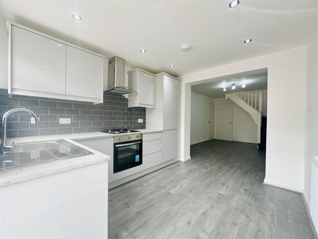 Additional image 4 of 4 bed semi-detached house for saleOliver Road, Northfields, Leicester LE4