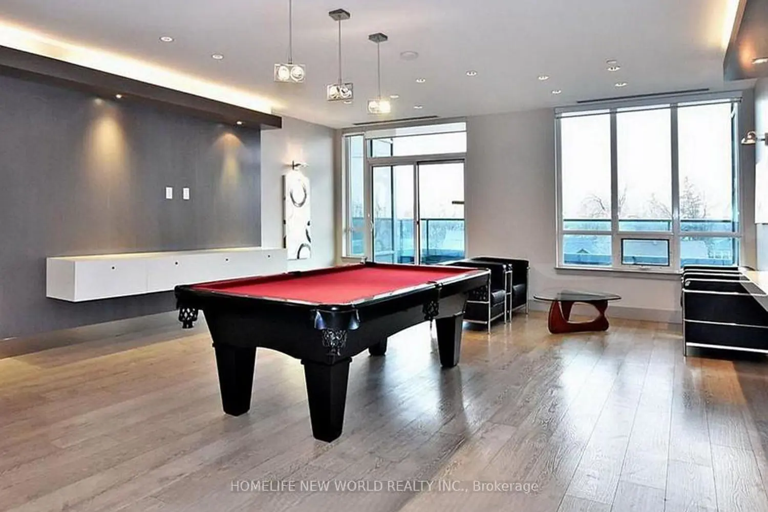 7161 Yonge Street Ph2-08 photo 4