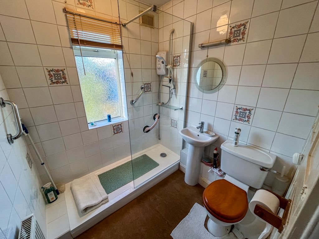 Additional image 8 of 3 bed semi-detached house for saleNarborough Road South, Leicester, Leicestershire LE3