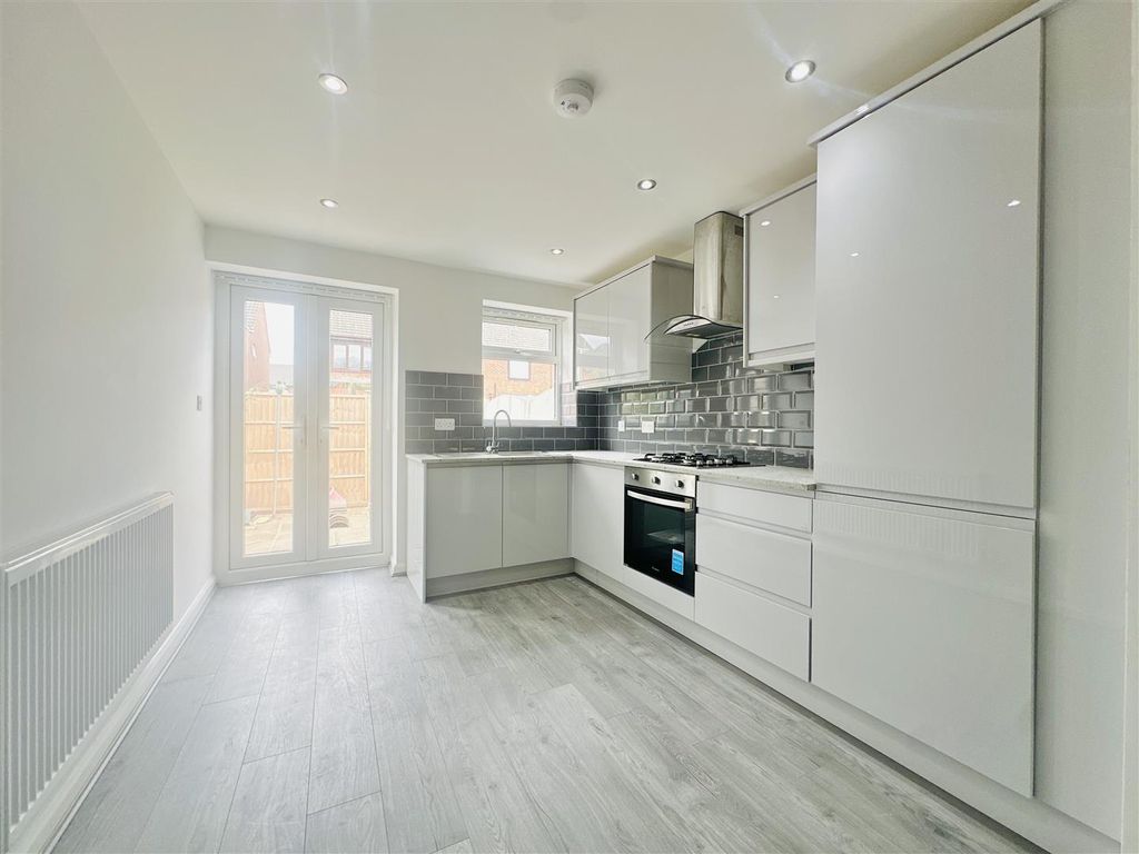 Additional image 5 of 4 bed semi-detached house for saleOliver Road, Northfields, Leicester LE4