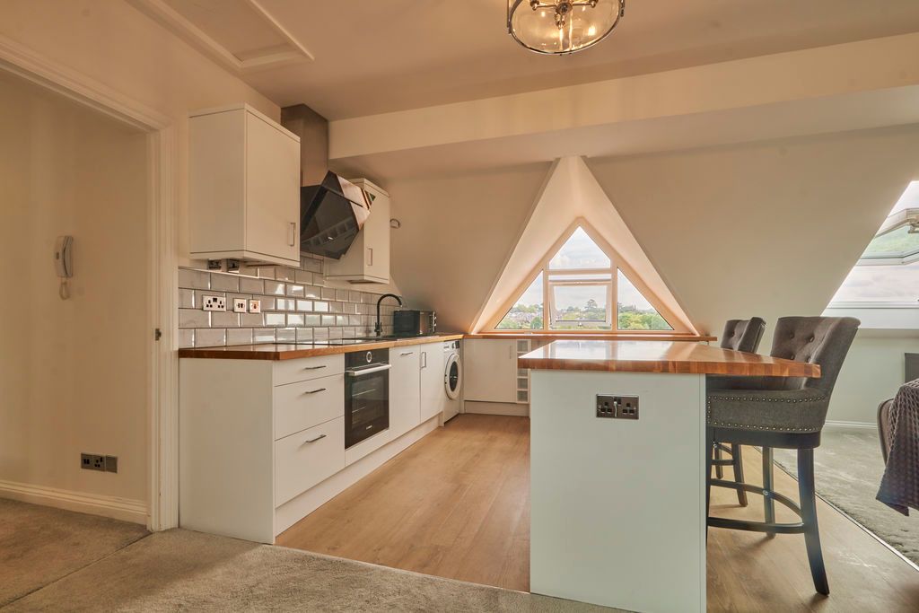 2 bed flat for saleRiver Meadows, Water Lane, Exeter EX2 photo 4