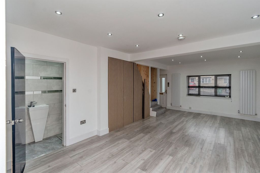 Additional image 5 of 3 bed semi-detached house for saleBroadway, Hednesford, Cannock WS12