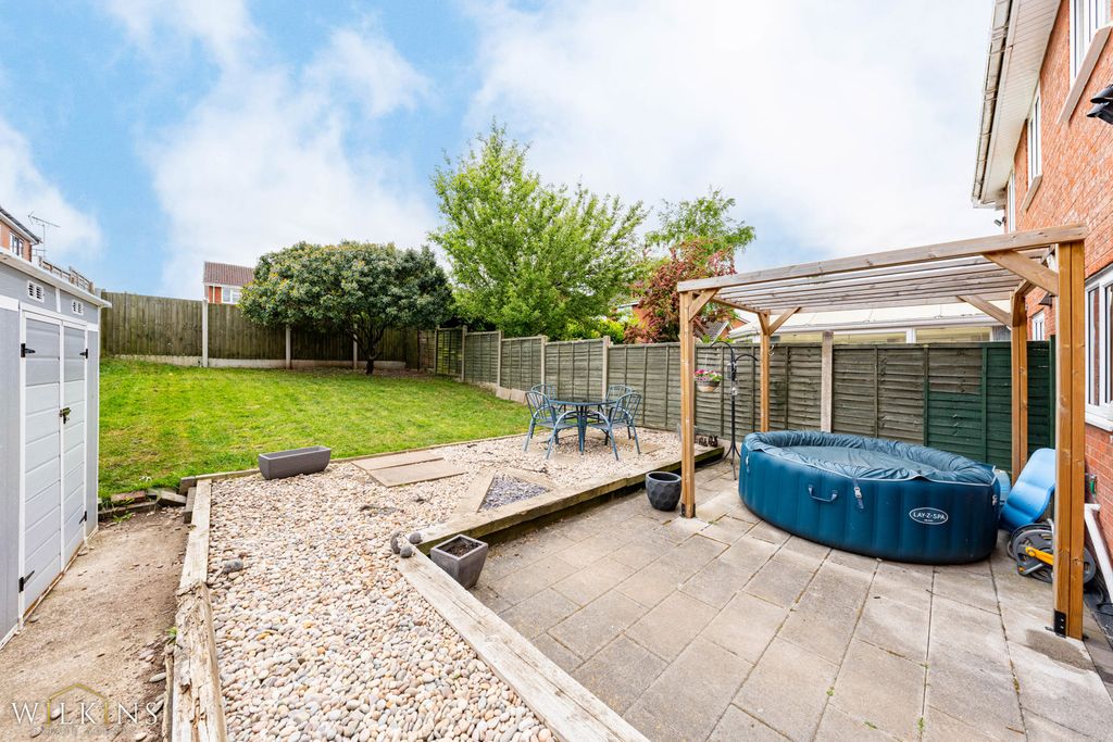 Additional image 15 of 3 bed semi-detached house for saleSuffolk Way, Tamworth, Staffordshire B78