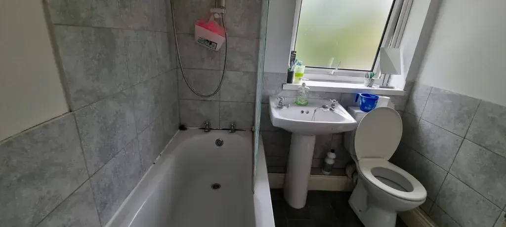 Additional image 6 of 2 bed end terrace house for saleBeaumont Leys Lane, Leicester LE4