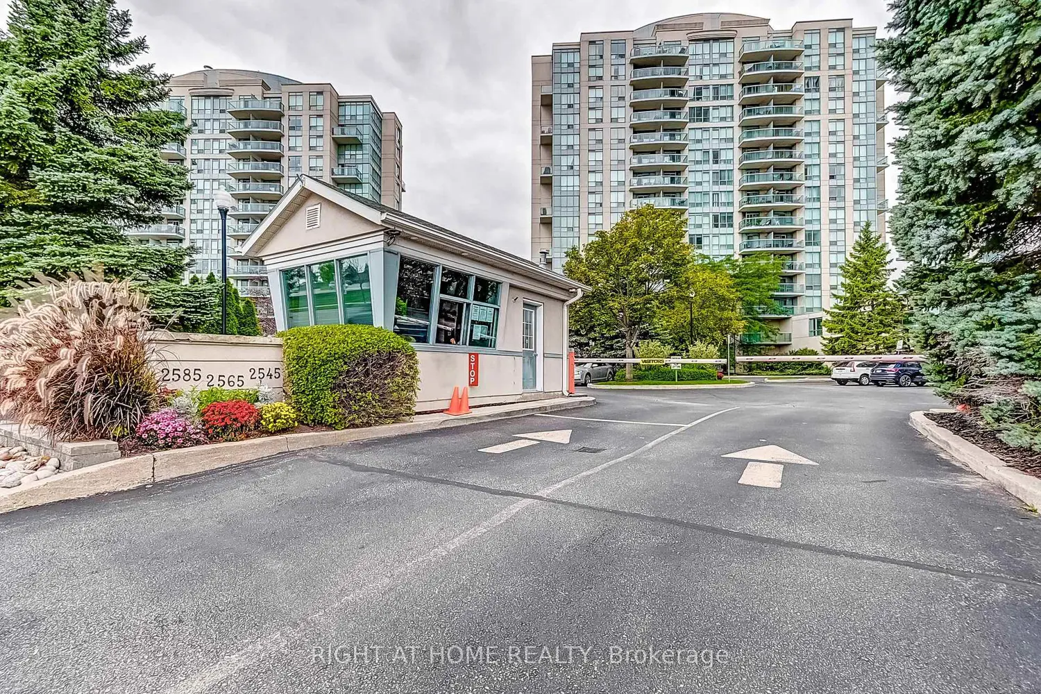 Additional image 14 of 2565 Erin Centre Boulevard 508