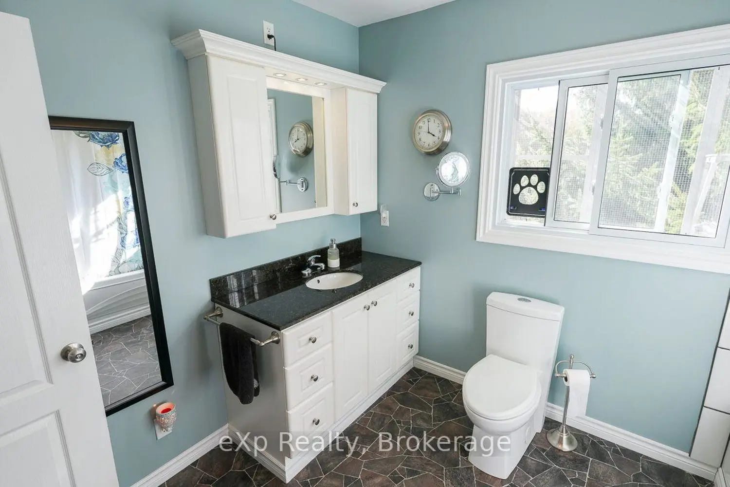 Additional image 11 of 179422 Grey Road 17