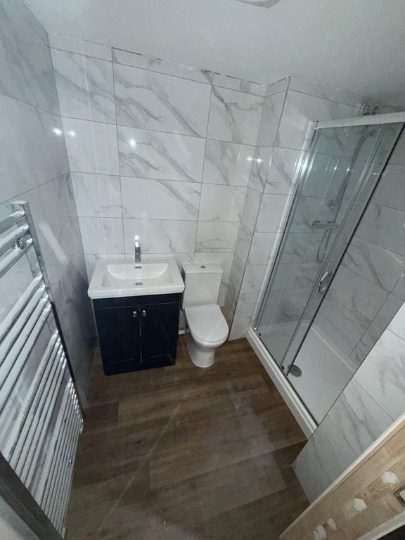 Additional image 4 of 1 bed flat for saleNew Canal, Salisbury, Wiltshire SP1