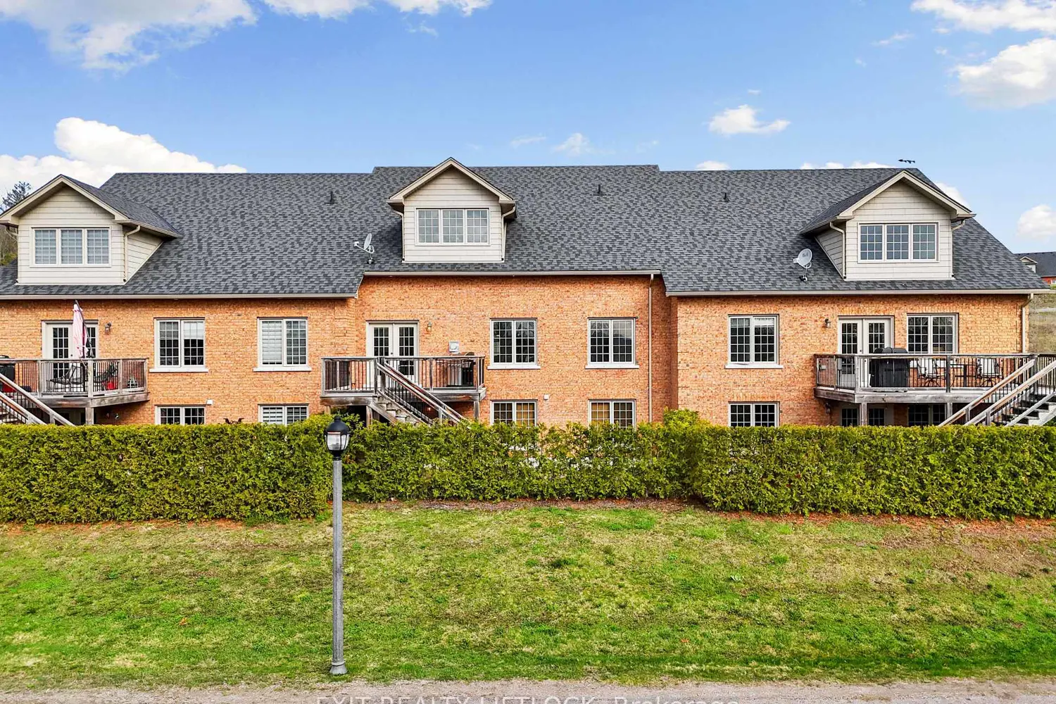 Additional image 4 of 68 Blossom Court 10