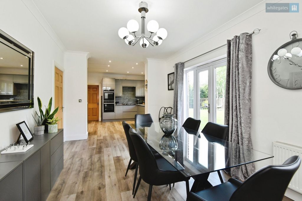 Additional image 7 of 7 bed detached house for saleHampstead Drive, Weston, Crewe, Cheshire CW2