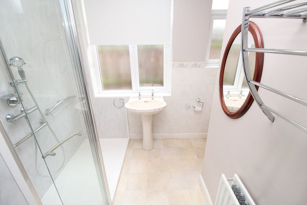 Additional image 11 of 3 bed detached bungalow for saleLittle Glen Road, Glen Parva, Leicester LE2