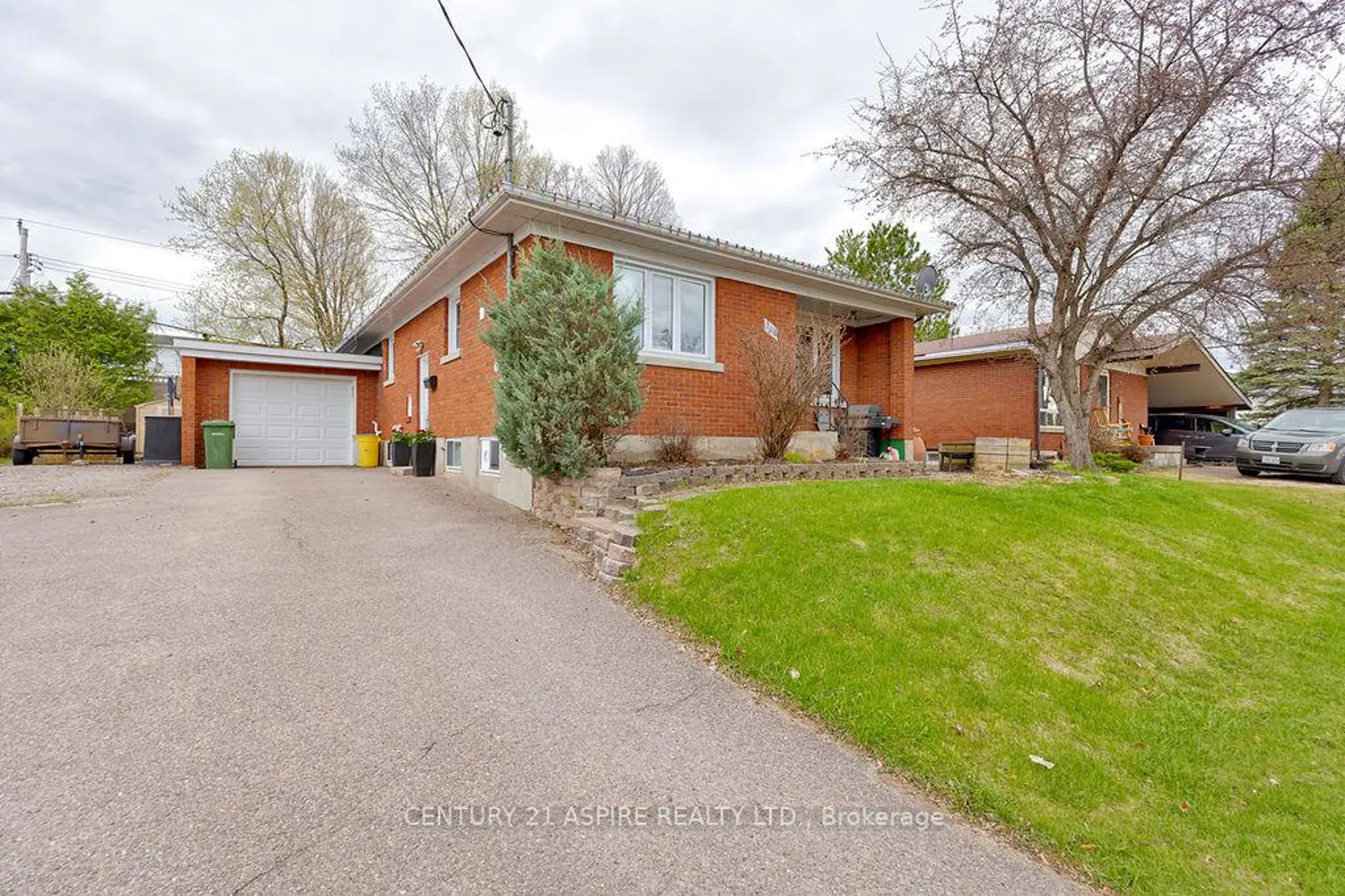 368 Bell Street photo 2