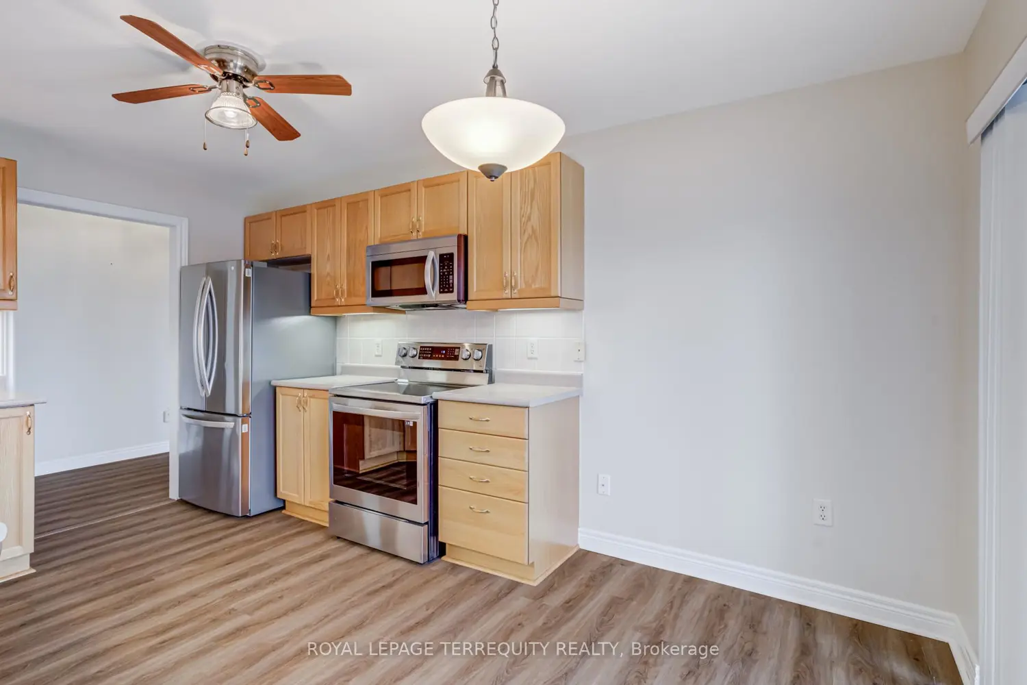 Additional image 4 of 2085 Amherst Heights Drive 212
