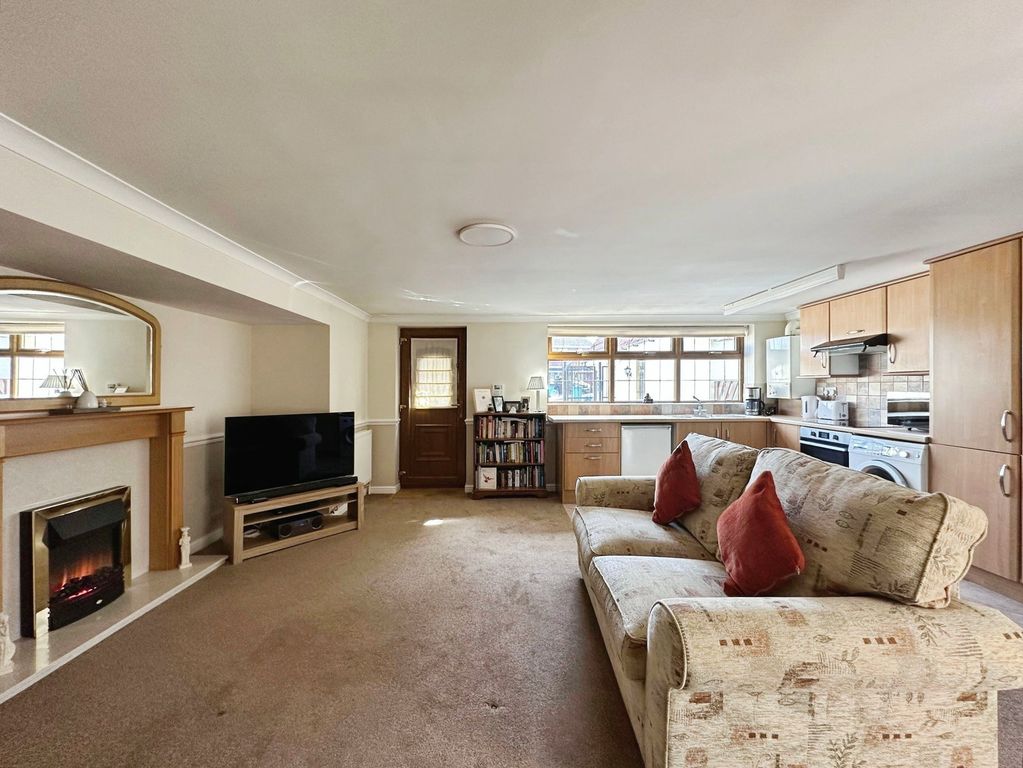 Additional image 22 of 4 bed detached house for saleRichmond Drive, Perton, Perton, Wolverhampton WV6