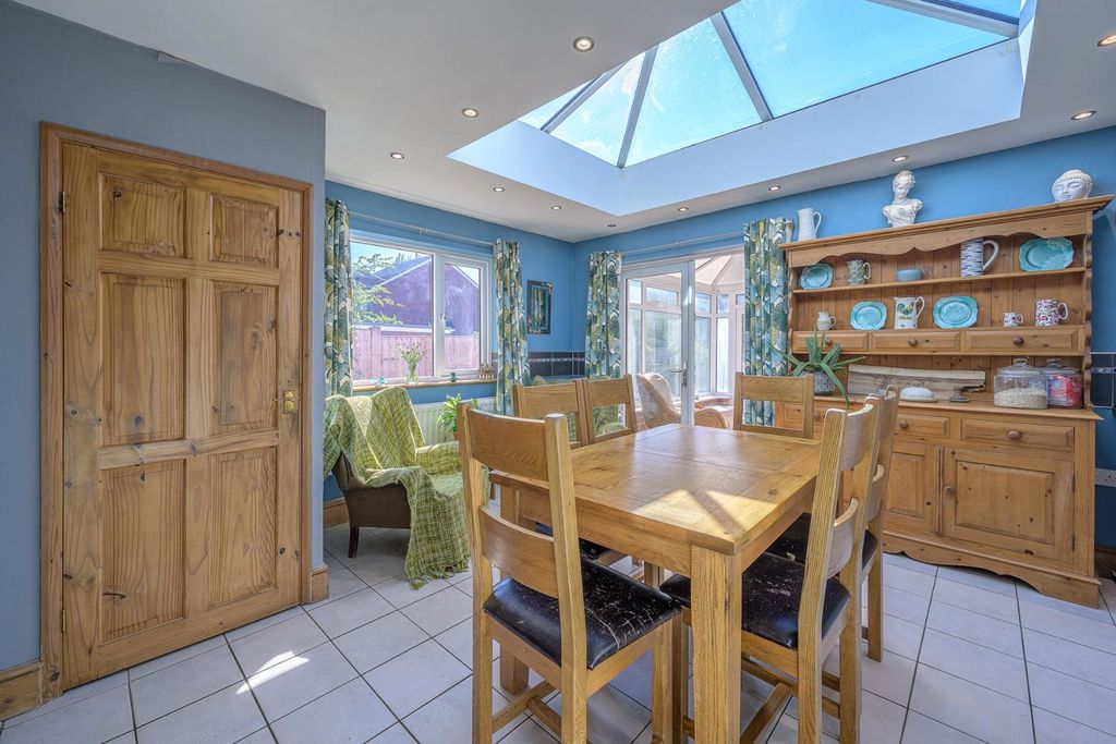 Additional image 6 of 4 bed property for saleSandringham Road, Wombourne, Wolverhampton WV5