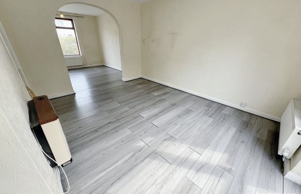 Additional image 2 of 3 bed semi-detached house for saleWaltham Avenue, Leicester LE3
