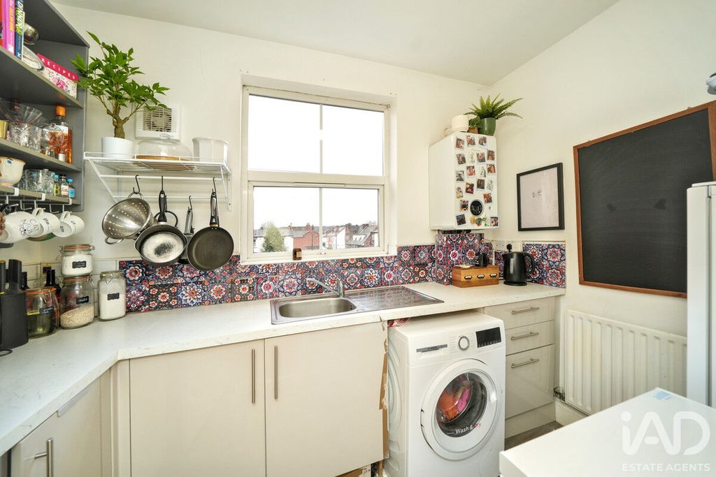 Additional image 13 of 1 bed flat for saleWestern Road, Stourbridge DY8