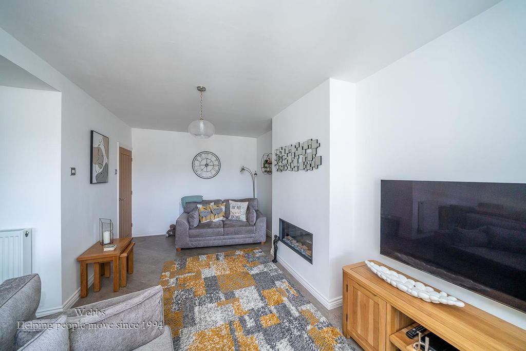 Additional image 7 of 3 bed semi-detached bungalow for saleChurch Road, Shareshill, Wolverhampton WV10